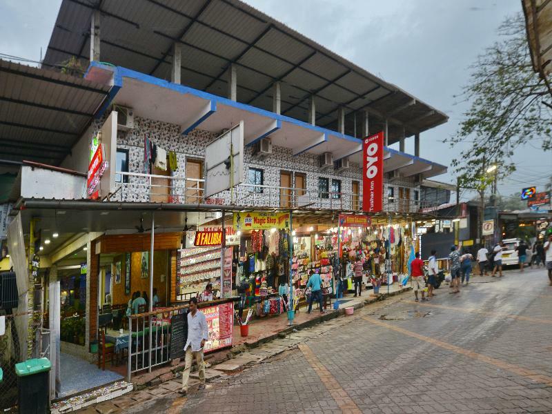 Oyo 10809 Hotel Tushar Inn Baga Exterior photo