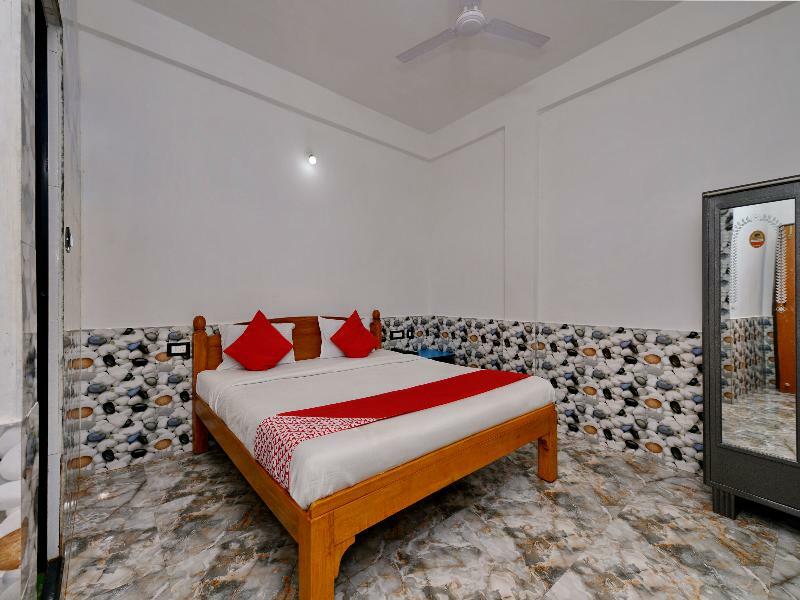 Oyo 10809 Hotel Tushar Inn Baga Exterior photo
