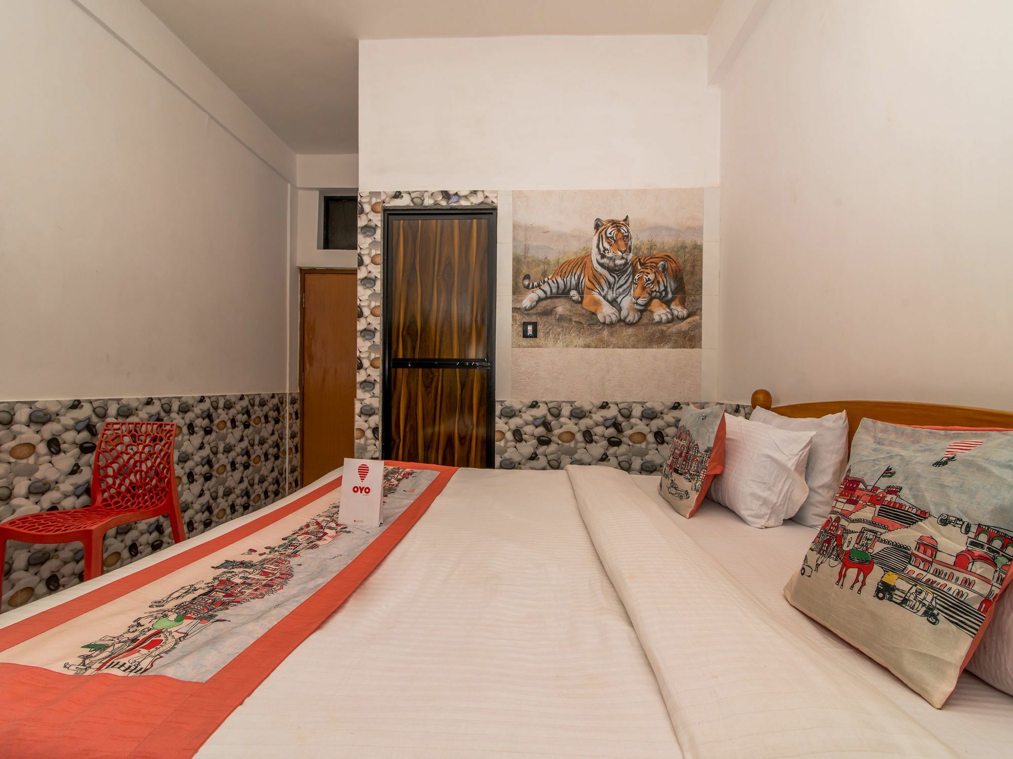 Oyo 10809 Hotel Tushar Inn Baga Exterior photo